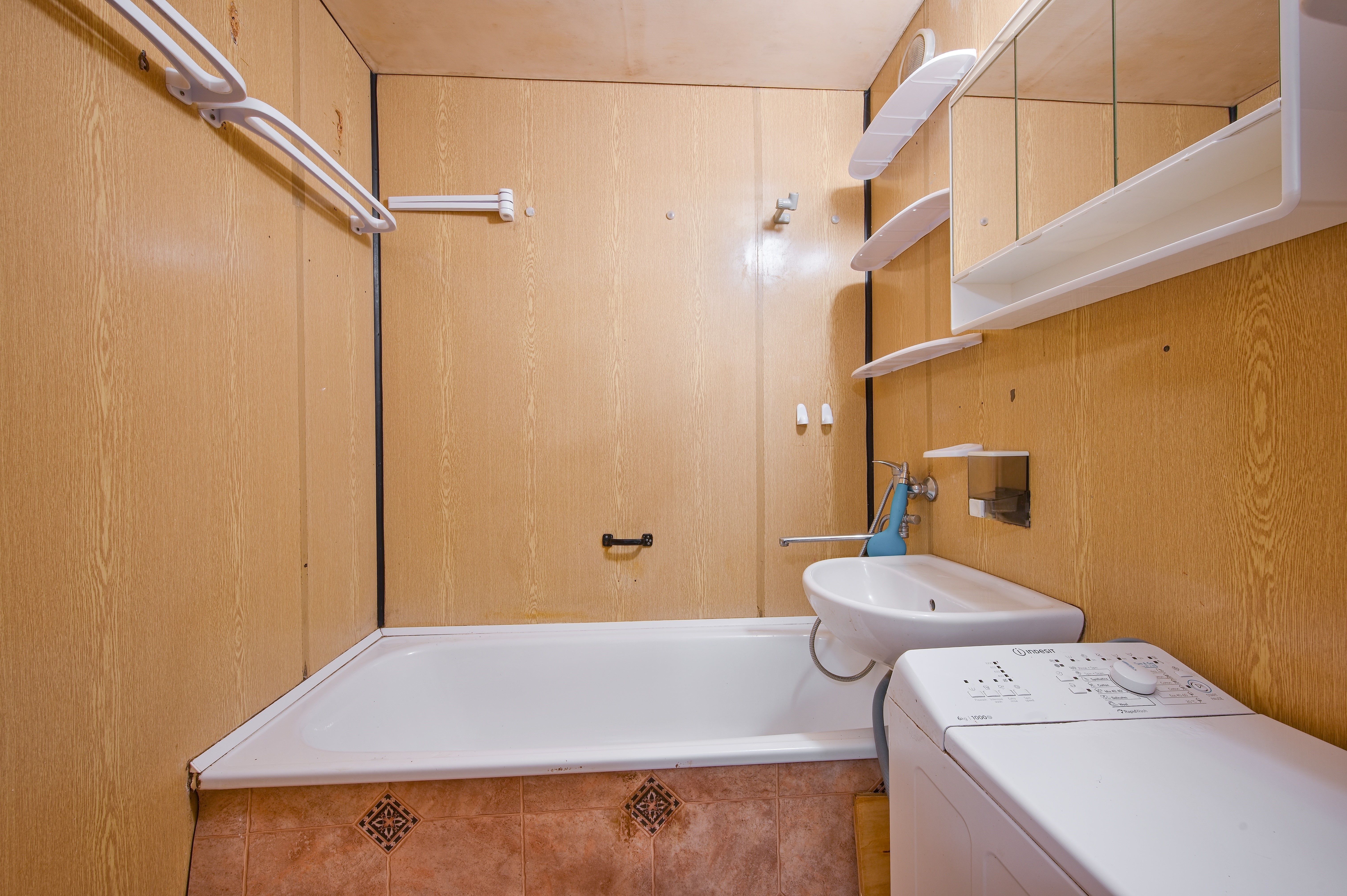 Prodej bytu 3+1 77 m² Luční, Chodov