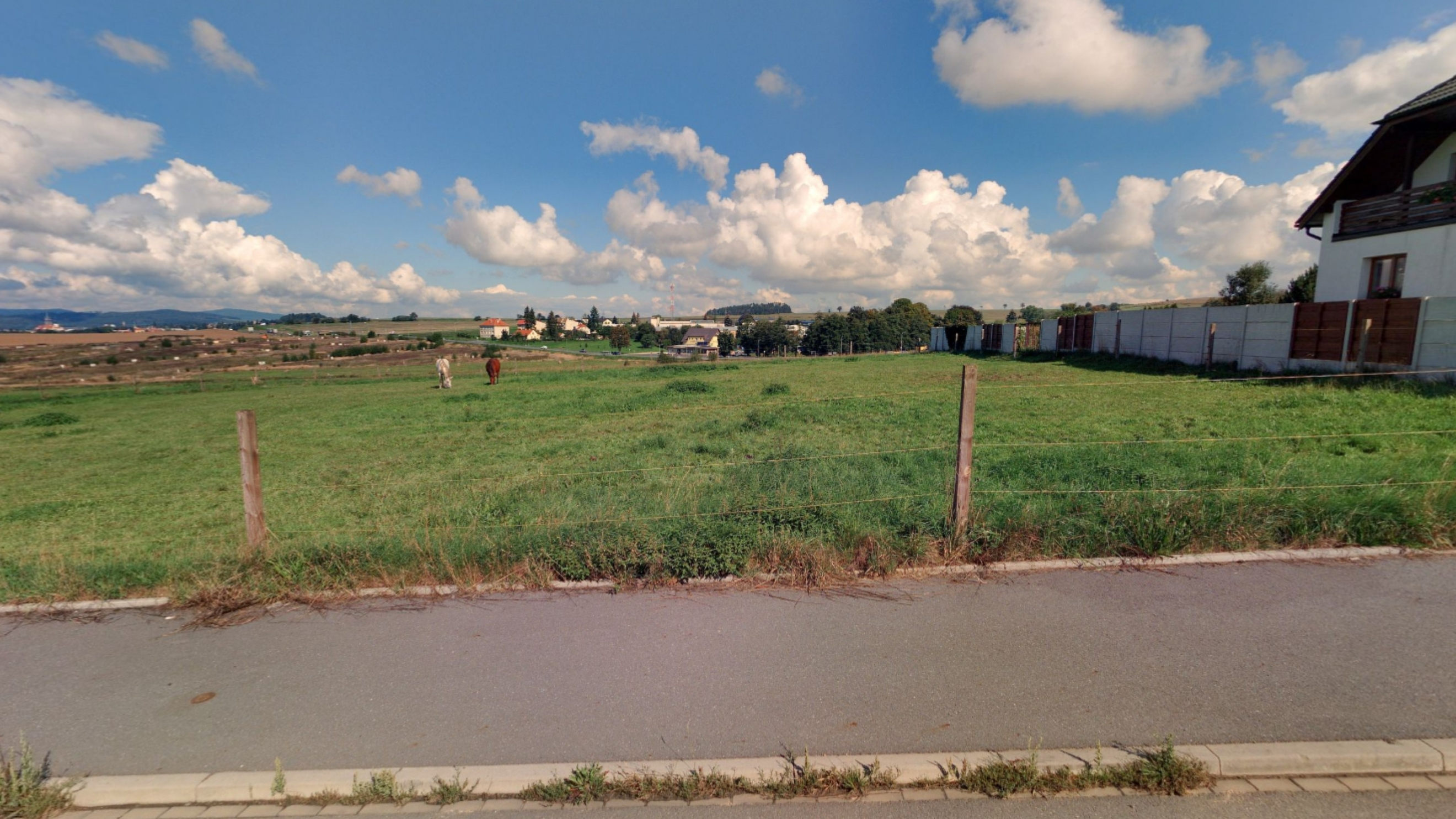 Prodej stavebního pozemku 1292 m² v obci Sobětice u Klatov