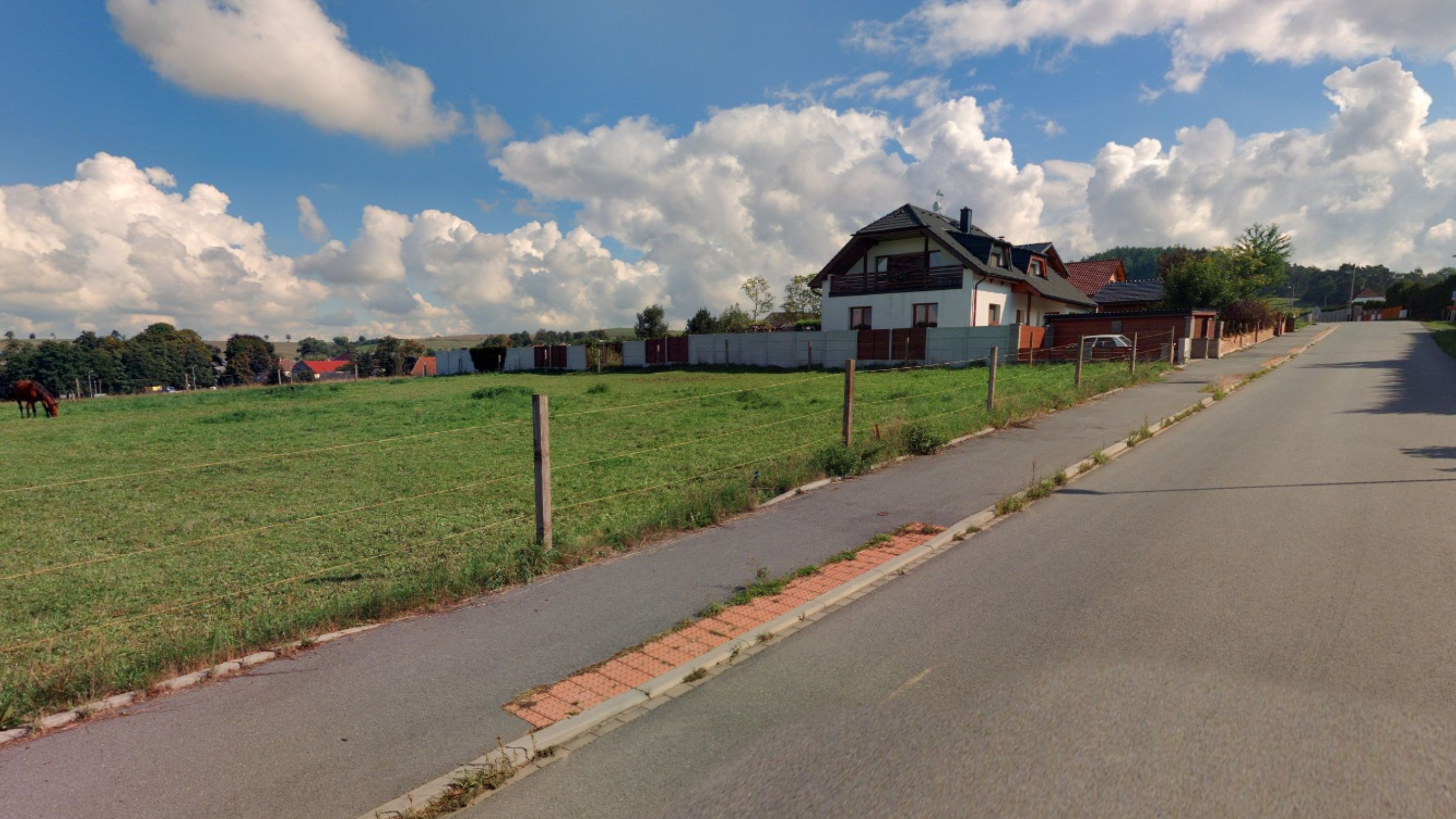 Prodej stavebního pozemku 1292 m² v obci Sobětice u Klatov